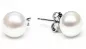 Preview: Klassischer Perlenohrstecker weiß 8.5-9 mm, Button, 925er Silber Sicherheitsverschluss, Gaura Pearls, Estland Preview: Klassischer Perlenohrstecker weiß 8.5-9 mm, Button, 925er Silber Sicherheitsverschluss, Gaura Pearls, Estland