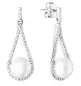 Preview: Elegante Perlenohrstecker hängend weiß rund 8.5-9 mm, Zirkonia, 925er Silber, Gaura Pearls, Estland Preview: Elegante Perlenohrstecker hängend weiß rund 8.5-9 mm, Zirkonia, 925er Silber, Gaura Pearls, Estland