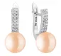 Preview: Eleganter Perlenohrring rosa rund 9-9.5 mm, Zirkoniabogen, Englischer Verschluss, 925er Silber, Gaura Pearls, Estland Preview: Eleganter Perlenohrring rosa rund 9-9.5 mm, Zirkoniabogen, Englischer Verschluss, 925er Silber, Gaura Pearls, Estland