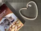 Preview: Elegante Perlenkette weiß rund 9-10 mm, 45 cm, Designverschluss 925er Silber, Gaura Pearls, Estland Preview: Elegante Perlenkette weiß rund 9-10 mm, 45 cm, Designverschluss 925er Silber, Gaura Pearls, Estland