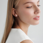 Preview: Gaura Pearls Perlenohrstecker - weiß, rund, 7 mm, 585 Roségold Bild 1