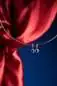 Mobile Preview: Elegante schwarze Perlenohrring hängend rund 9-9.5 mm, Zirkonia, Sich.verschluss 925er Silber, Gaura Pearls, Estland Bild 2