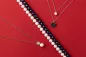 Preview: Moderne Silberkette 2-reihig Perle schwarz rund 7-7.5 mm, Zirkonia, 43 cm, Verschluss variierbar, Gaura Pearls, Estland Preview: Moderne Silberkette 2-reihig Perle schwarz rund 7-7.5 mm, Zirkonia, 43 cm, Verschluss variierbar, Gaura Pearls, Estland