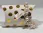Preview: Perlenklassiker Geschenkverpackung weiß mit goldenen Punkten Pillowbox Bild 1