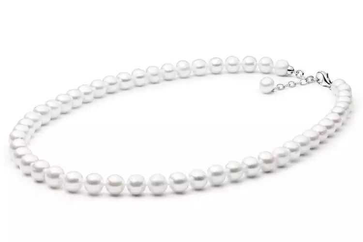 Elegante Perlenkette weiß rund 8.5-9.5 mm, 50 cm, Verschluss 925er Silber mit Perle, Gaura Pearls, Estland