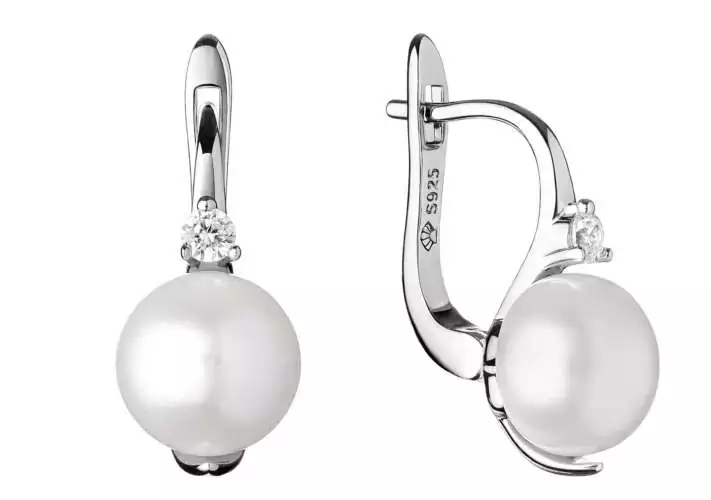 Perlenohrring hängend Zirkonia weiß rund 9-9.5 mm, Zirkonia, Englischer Verschluss, 925er Silber, Gaura Pearls, Estland