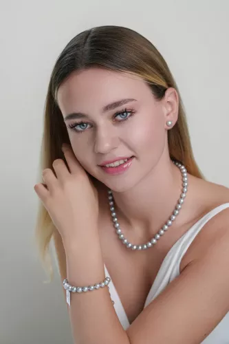 Elegantes Perlenarmband grau rund 9-10 mm, Verschluss 925er Silber mit Perle, Gaura Pearls, Estland Bild 3