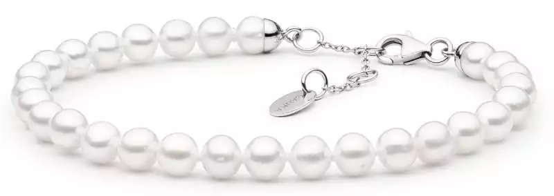Modernes klassisches Perlenarmband weiß rund 5-5.5 mm, 18 cm, Verschluss 925er Silber mit Perle, Gaura Pearls, Estland