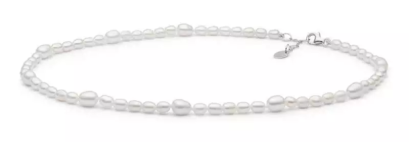 Leichte Perlenkette weiß reisförmig 4-5 mm, 37 (+3) cm, Verschluss 925er Silber, Gaura Pearls, Estland