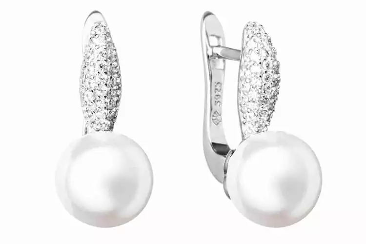Moderner Perlenohrring weiß rund 8.5-9 mm, Zirkonia, Englischer Verschluss, 925er Silber, Gaura Pearls, Estland