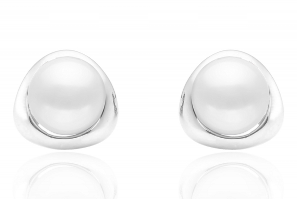 Moderner Perlenohrstecker weiß rund 8.5-9 mm, Fassung, Sicherheitsverschluss 925er Silber, Gaura Pearls, Estland