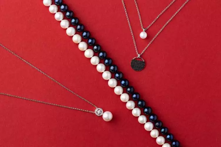 Moderne Silberkette 2-reihig Perle weiß rund 7-7.5 mm, Zirkonia, 43 cm, Verschluss variierbar, Gaura Pearls, Estland