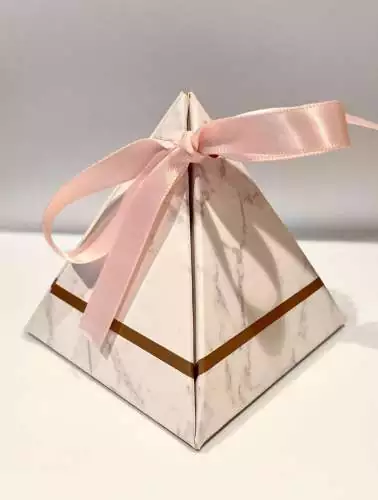 Perlenklassiker Geschenkverpackung Pyramide rosa mit Schleife