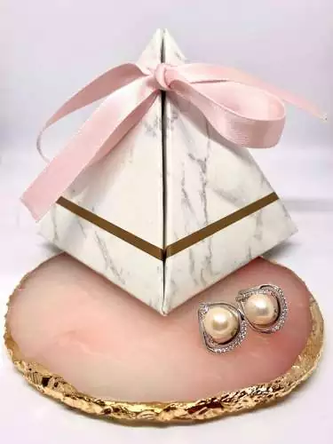 Perlenklassiker Geschenkverpackung Pyramide mit Beispielprodukt2