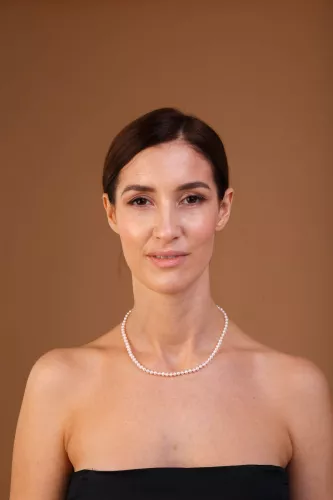 Gaura Pearls Perlenkette - weiß, rund, 6.5 mm, 40-43 cm, 925 Silber