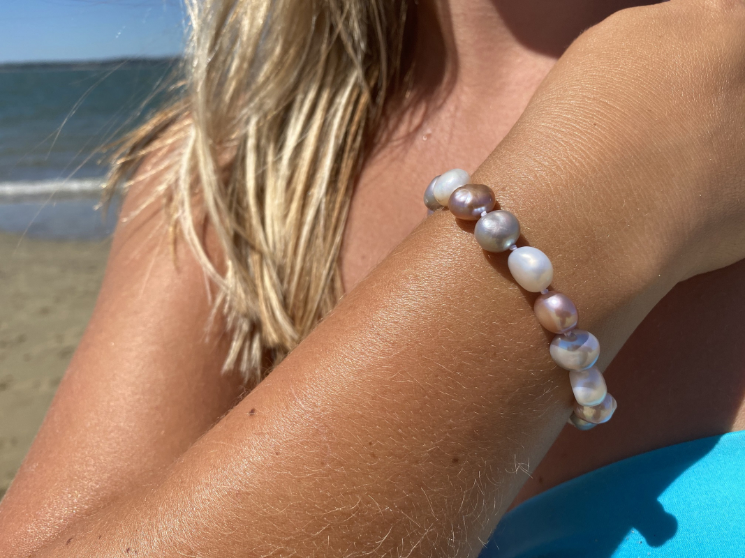 Modernes Perlenarmband mehrfarbig barock 9-10 mm, 19 cm, Verschluss Stahl, Gaura Pearls, Estland