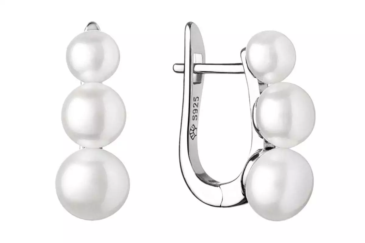 Casual Perlenohrring weiß rund 5-5.5,6-6.5,7-7.5 mm, Englischer Verschluss 925er Silber, Marke: Gaura Pearls, Estland