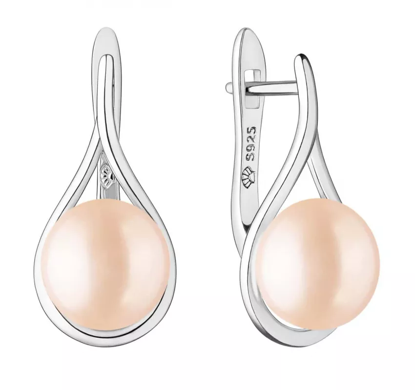 Casual Perlenohrringe rosa rund 8.5-9 mm, Englischer Verschluss, 925er Silber Stäbchen, Gaura Pearls, Estland Casual Perlenohrringe rosa rund 8.5-9 mm, Englischer Verschluss, 925er Silber Stäbchen, Gaura Pearls, Estland