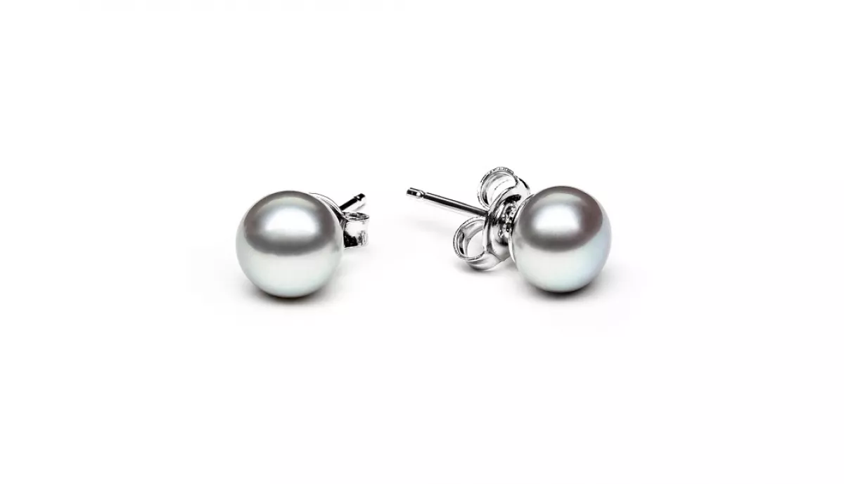 Klassischer Perlenohrstecker grau rund 6.5-7 mm, Sicherheitsverschluss 925er Silber, Gaura Pearls, Estland