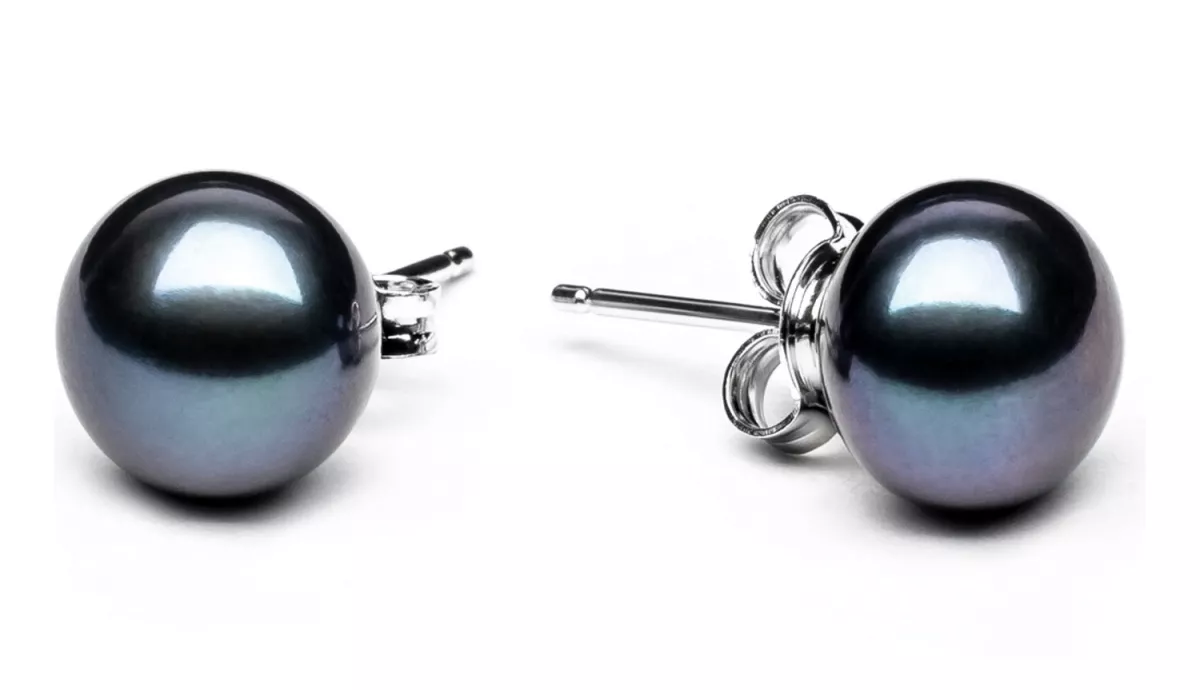Klassischer Perlenohrstecker schwarz rund 8.5-9 mm, Sicherheitsverschluss 925er Silber, Gaura Pearls, Estland Klassischer Perlenohrstecker schwarz rund 8.5-9 mm, Sicherheitsverschluss 925er Silber, Gaura Pearls, Estland
