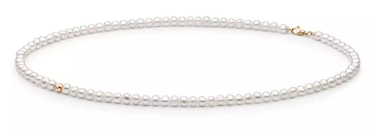Elegante Choker-Perlenkette weiß rund 4-4.5 mm, 40 cm, Verschluss Roségold 14K, Marke: Gaura Pearls, Estland