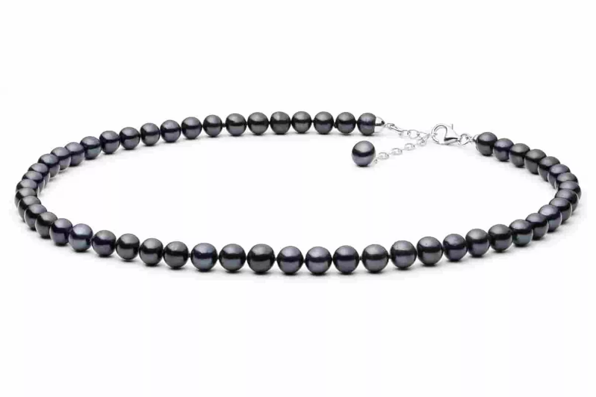 Elegante Choker Perlenkette schwarz rund 6.5-7 mm, 45 cm, Verschluss 925er Silber mit Perle, Gaura Pearls, Estland Elegante Choker Perlenkette schwarz rund 6.5-7 mm, 45 cm, Verschluss 925er Silber mit Perle, Gaura Pearls, Estland