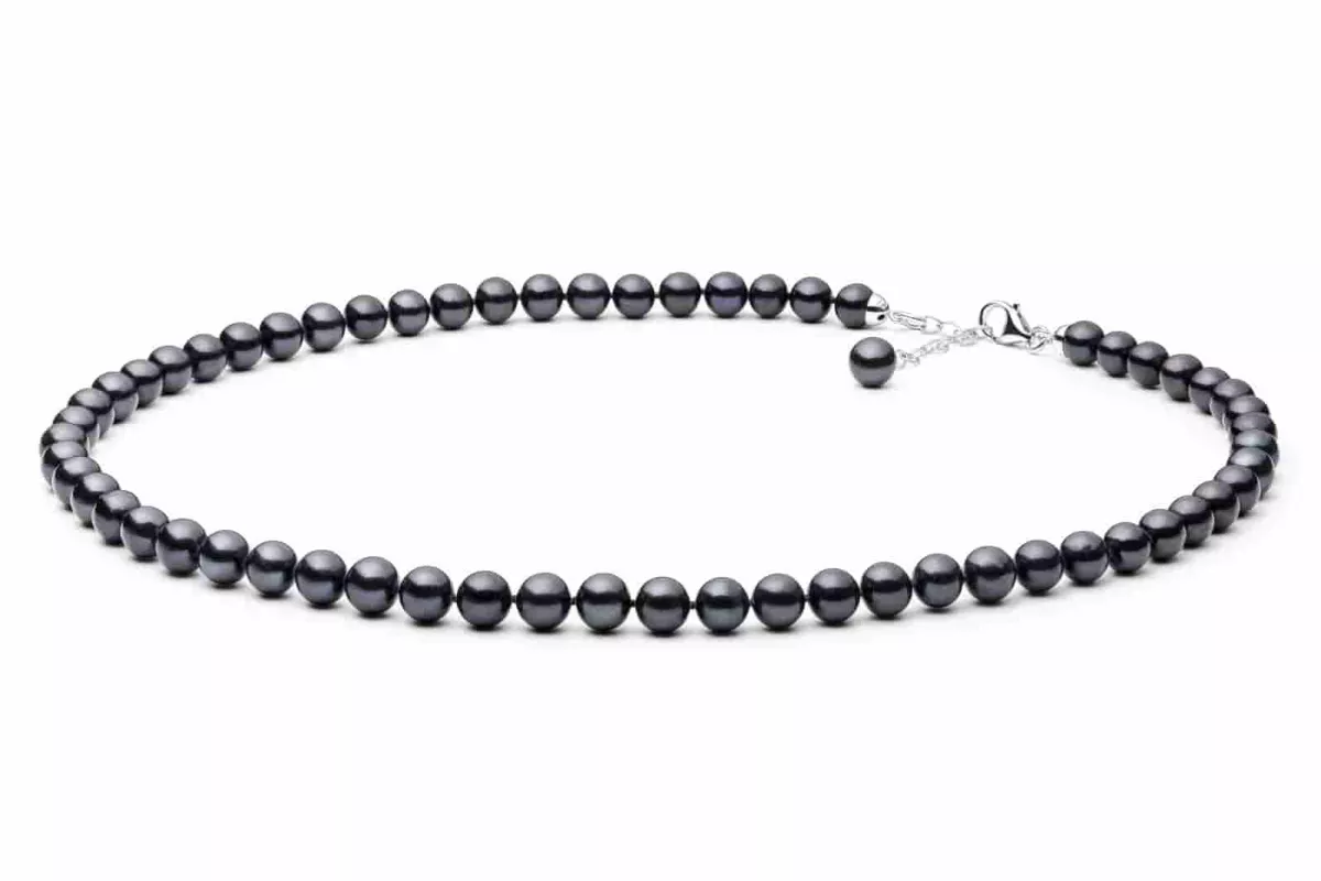 Elegante Perlenkette schwarz rund 6.5-7 mm, 45 cm, Verschluss 925er Silber mit Perle, Gaura Pearls, Estland Elegante Perlenkette schwarz rund 6.5-7 mm, 45 cm, Verschluss 925er Silber mit Perle, Gaura Pearls, Estland