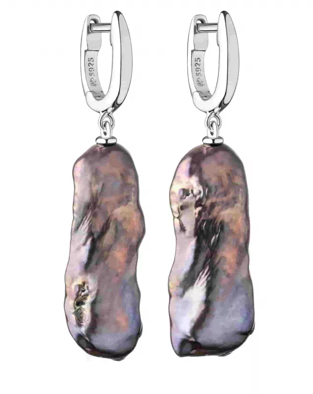 Eleganter Perlenohrring schwarz Biwa Perle Englischer Verschluss, Gaura Pearls, Estland Eleganter Perlenohrring schwarz Biwa Perle Englischer Verschluss, Gaura Pearls, Estland