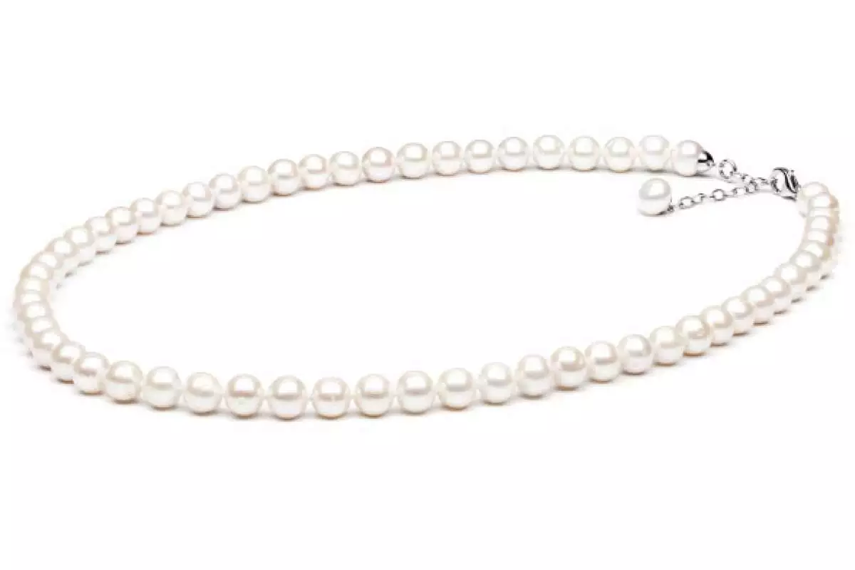 Elegante klassische Perlenkette weiß rund 7.5-8 mm, 50cm, Verschluss 925er Silber mit Perle, Gaura Pearls, Estland