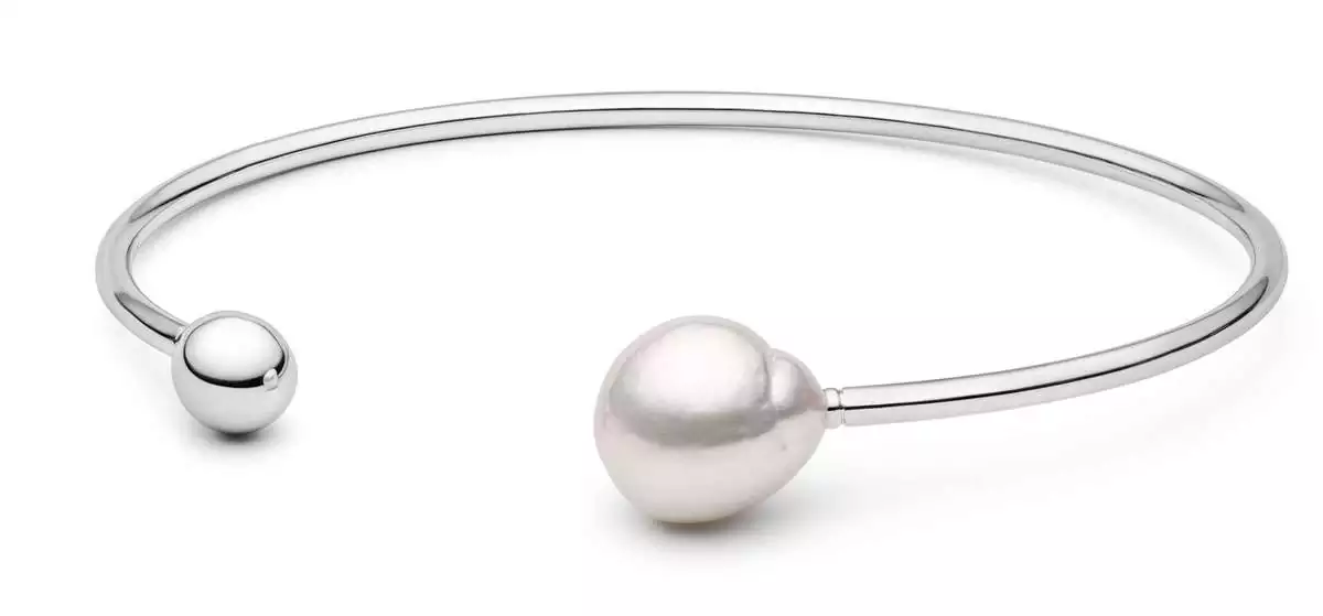 Eleganter Armreif mit Perle weiß Kasumi like 10-11 mm, 19 cm Länge, 925er rhodiniertes Silber, Gaura Pearls, Estland