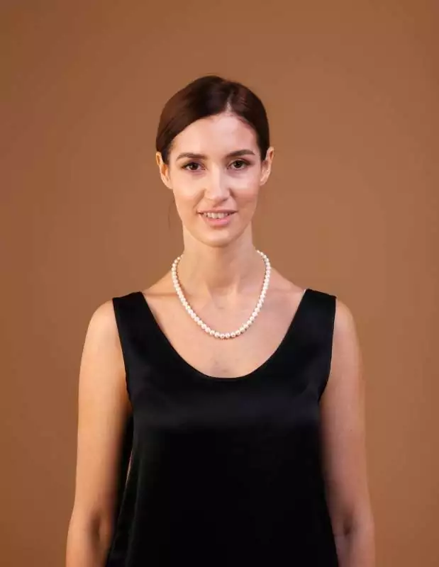 Elegante Perlenkette weiß rund 8.5-9.5 mm, 50 cm, Verschluss 925er Silber mit Perle, Gaura Pearls, Estland Bild 2
