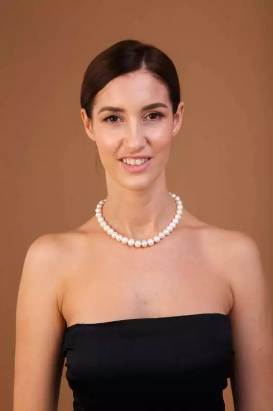 Klassische Perlenkette weiß rund 10.5-11.5 mm, 45 cm, Designverschluss 925er Silber, Gaura Pearls, Estland