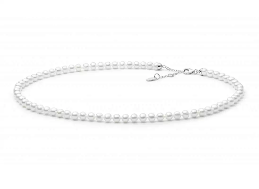 Moderne klassische Perlenkette weiß rund 4.5-5.5 mm, 45 cm, Verschluss 925er Silber, Gaura Pearls, Estland