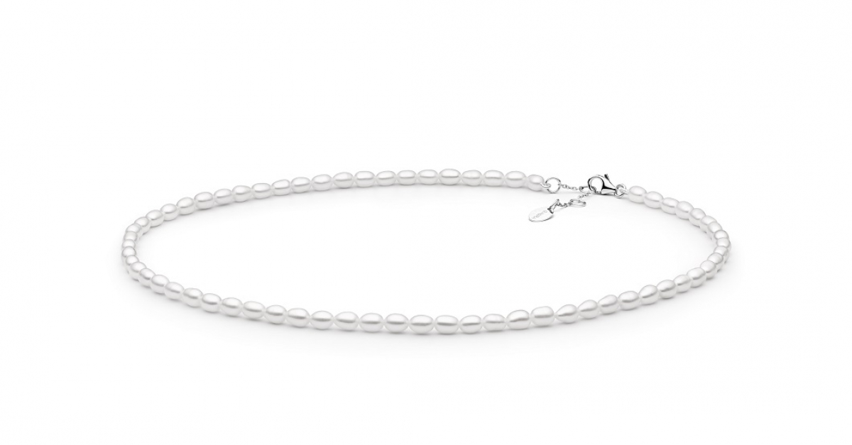 Leichte Perlenkette weiß reisförmig 4-4.5 mm,  Verschluss 925er Silber, Gaura Pearls, Estland