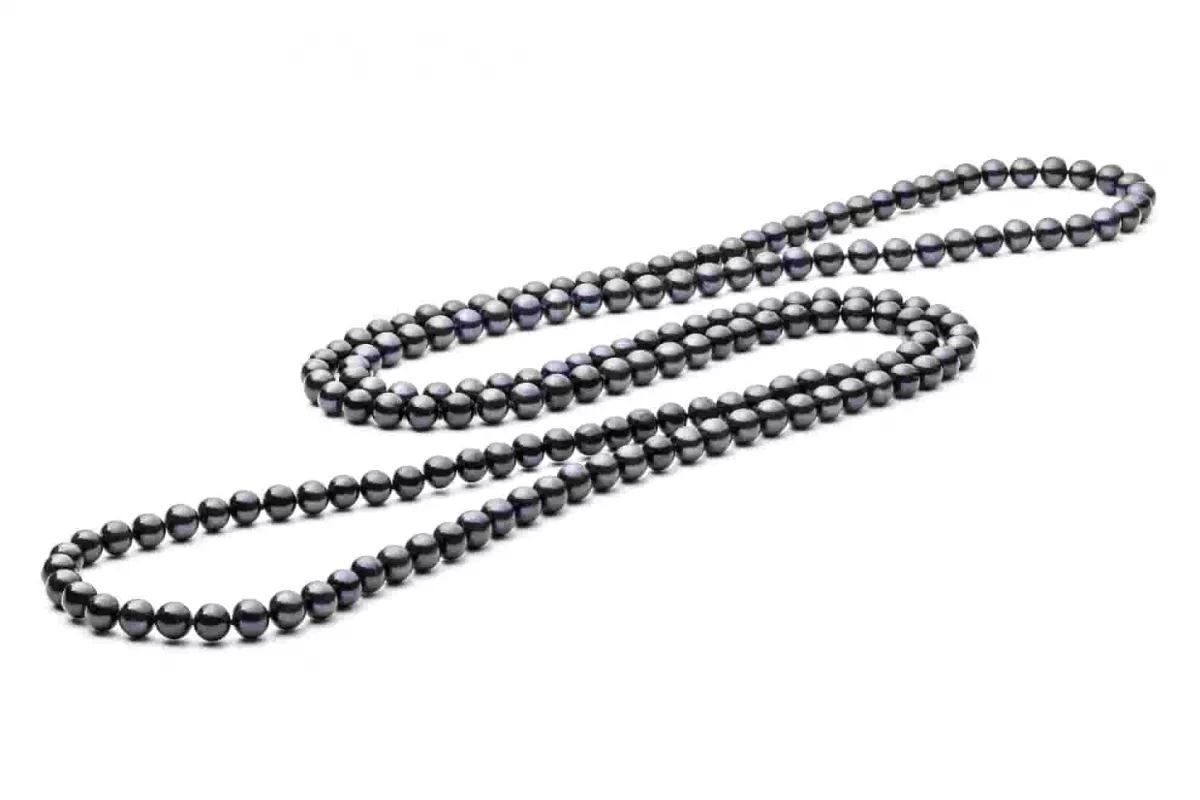 Schwarze Perlenkette lang rund 6.5-7 mm, 120 cm, Gaura Pearls, Estland Schwarze Perlenkette lang rund 6.5-7 mm, 120 cm, Gaura Pearls, Estland