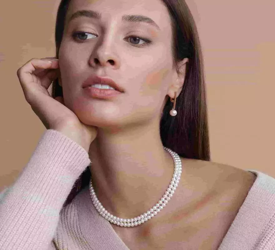 Luxury-Perlencollier 2-reihig Choker weiß mit variablem Verschluss, rund, 5-5.5 mm, 39 cm, Gaura Pearls, Estland