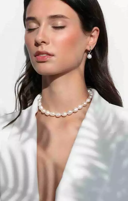Einzigartige Perlenkette weiß barock 11-12 mm, 45 cm, Verschluss rhodiniertes 925er Silber, Gaura Pearls, Estland