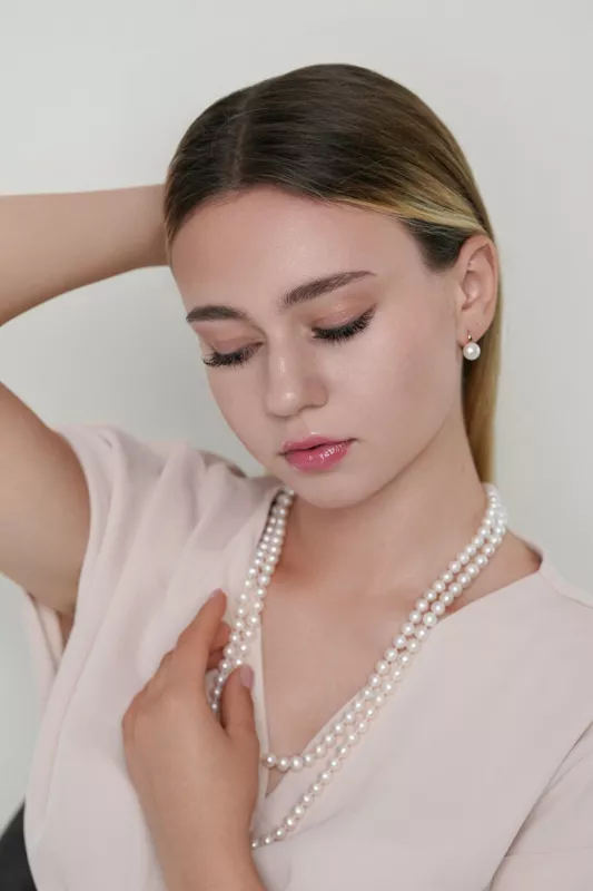 Gaura Pearls Perlenkette - weiß, elegant, 120 cm Gaura Pearls Perlenkette - weiß, elegant, 120 cm