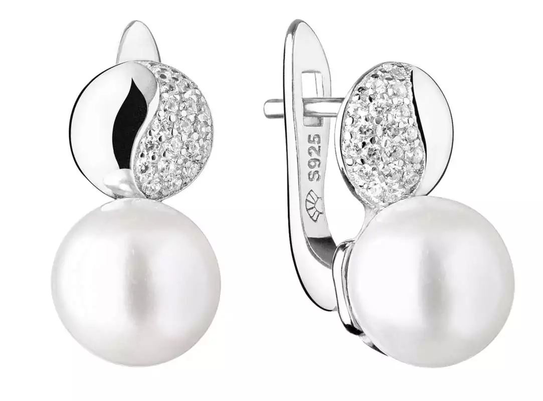 Eleganter Perlenohrring weiß rund 8-8.5 mm, Zirkonia, Englischer Verschluss, 925er Silber, Gaura Pearls, Estland